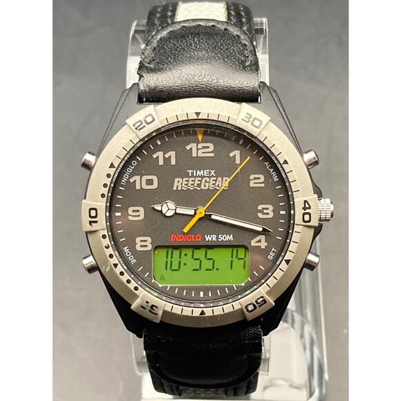 Timex Mens Reef Gear Digital Analog Combo Watch 38mm Adjustable Band WR 50M - Picture 1 of 10